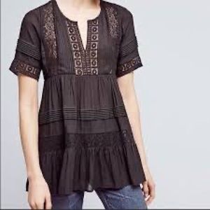 Anthropologie Maeve Black Tiered Lace Babydoll Short Sleeve Tunic Top V-Neck M